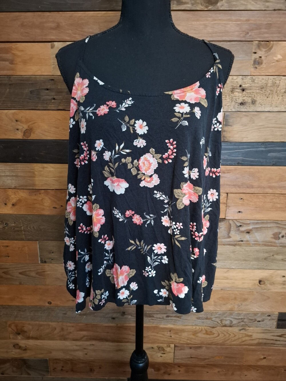 EUC Lascana For Venus Black Floral Top - XL